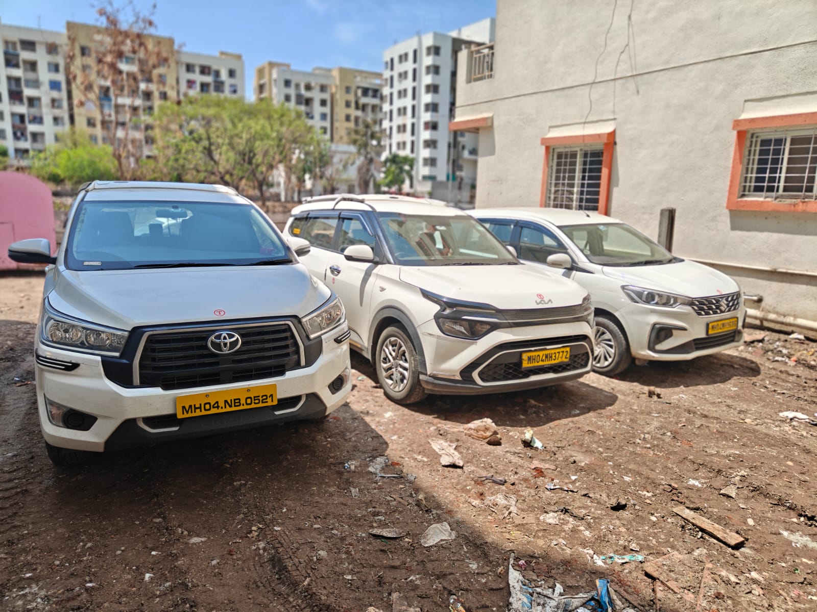Sure Cabs Pune fleet — Innova, Carens, Ertiga